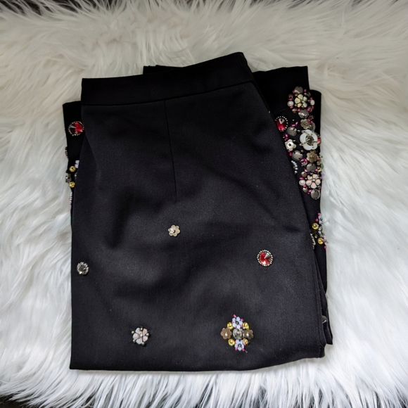 White House Black Market beaded skirt - Picture 5 of 9